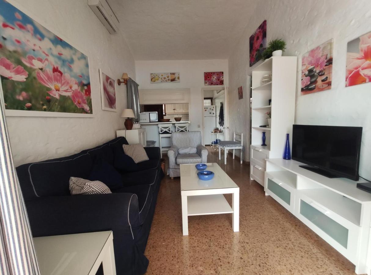 Vakantiehuis Lovely 2 Bedroom With Parking *