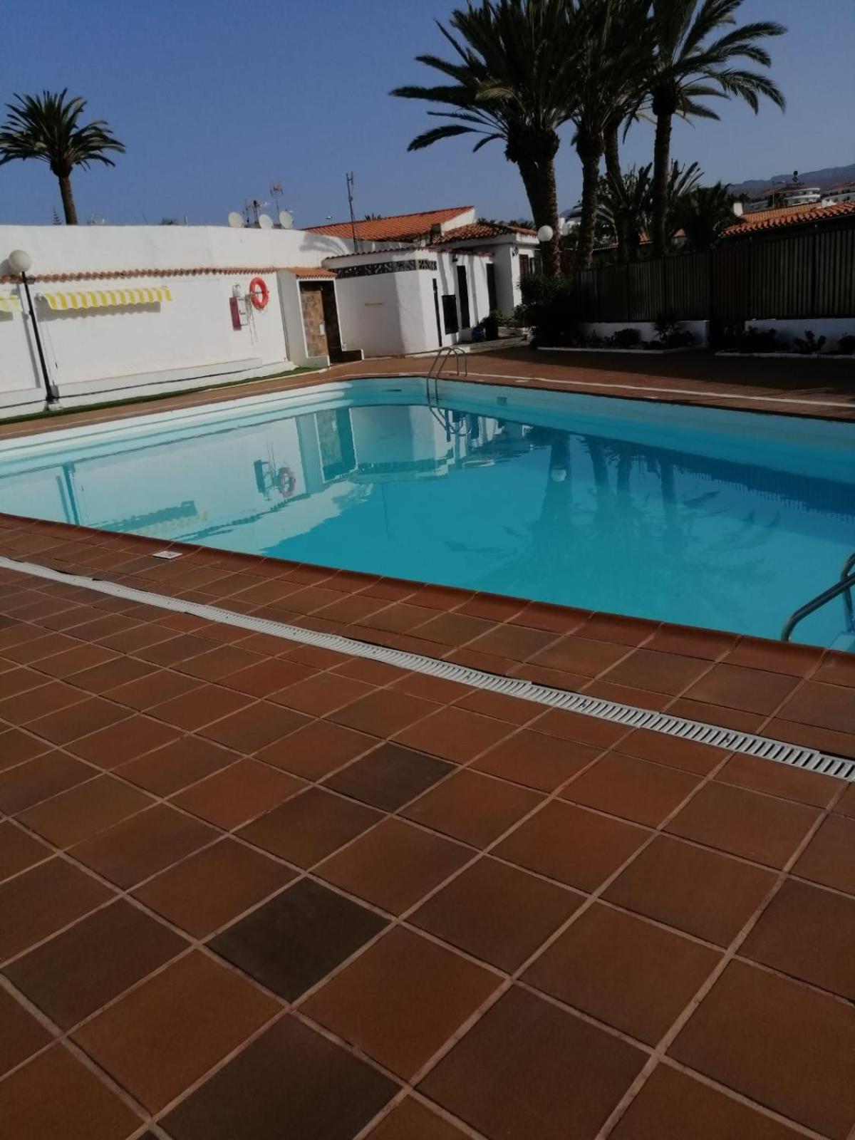 Lovely 2 Bedroom With Parking Vakantiehuis *